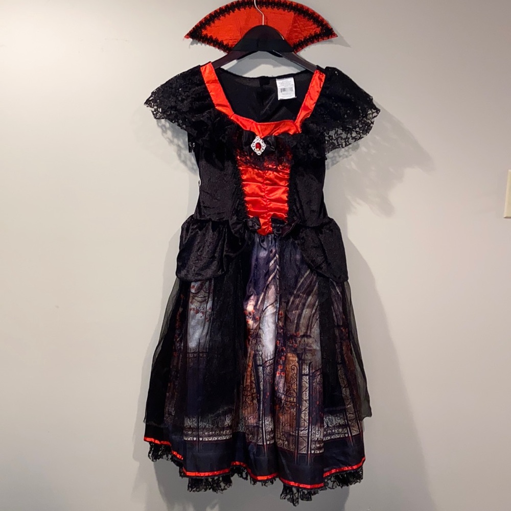 Vampiress Girls Halloween Costume - Picture 2 of 12